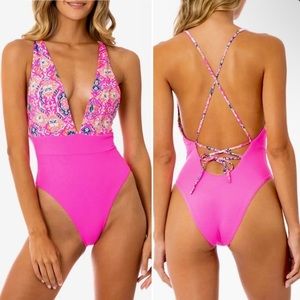 Maaji 💜 Pink Reversible Dahlia Giacomo Rainbow Vibrant Cheeky Plunge One Piece